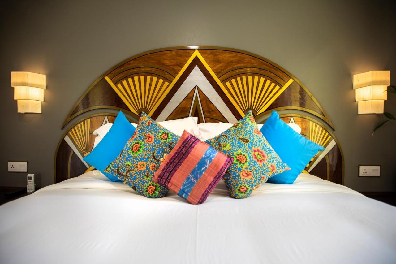 קמפוט Hotel Old Cinema מראה חיצוני תמונה