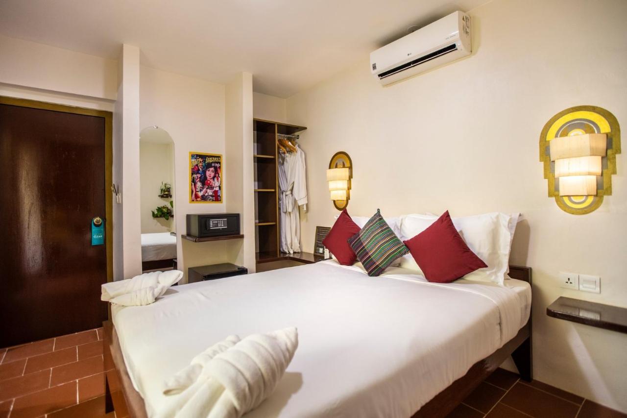 קמפוט Hotel Old Cinema מראה חיצוני תמונה