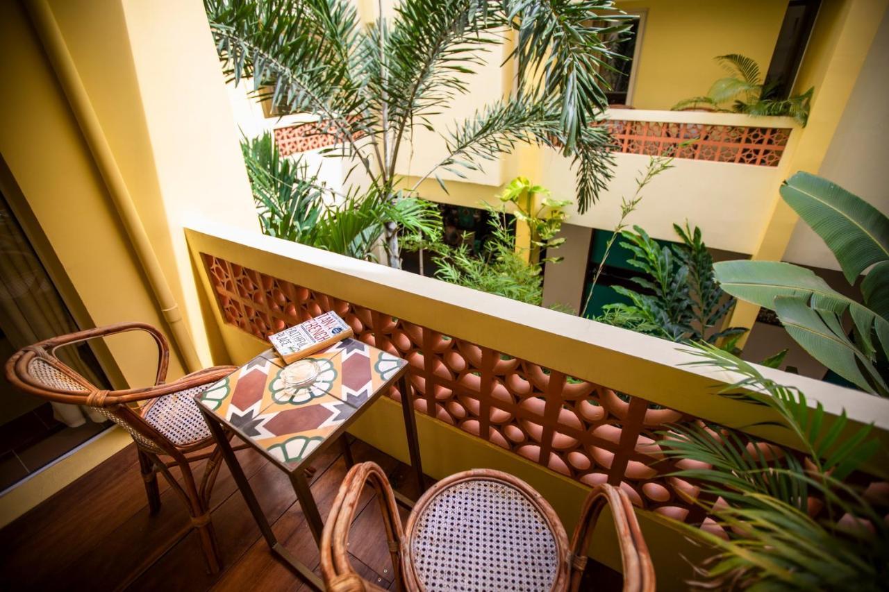 קמפוט Hotel Old Cinema מראה חיצוני תמונה