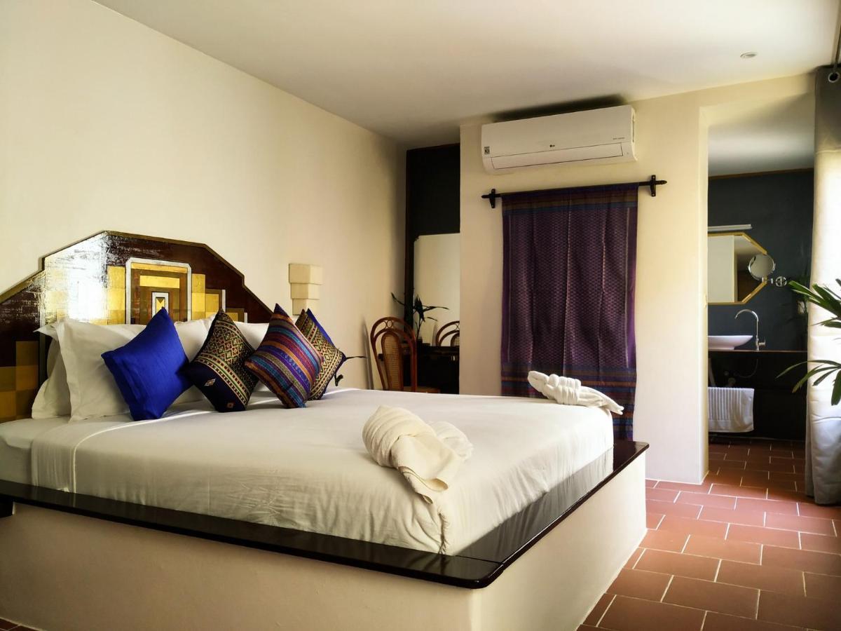 קמפוט Hotel Old Cinema מראה חיצוני תמונה